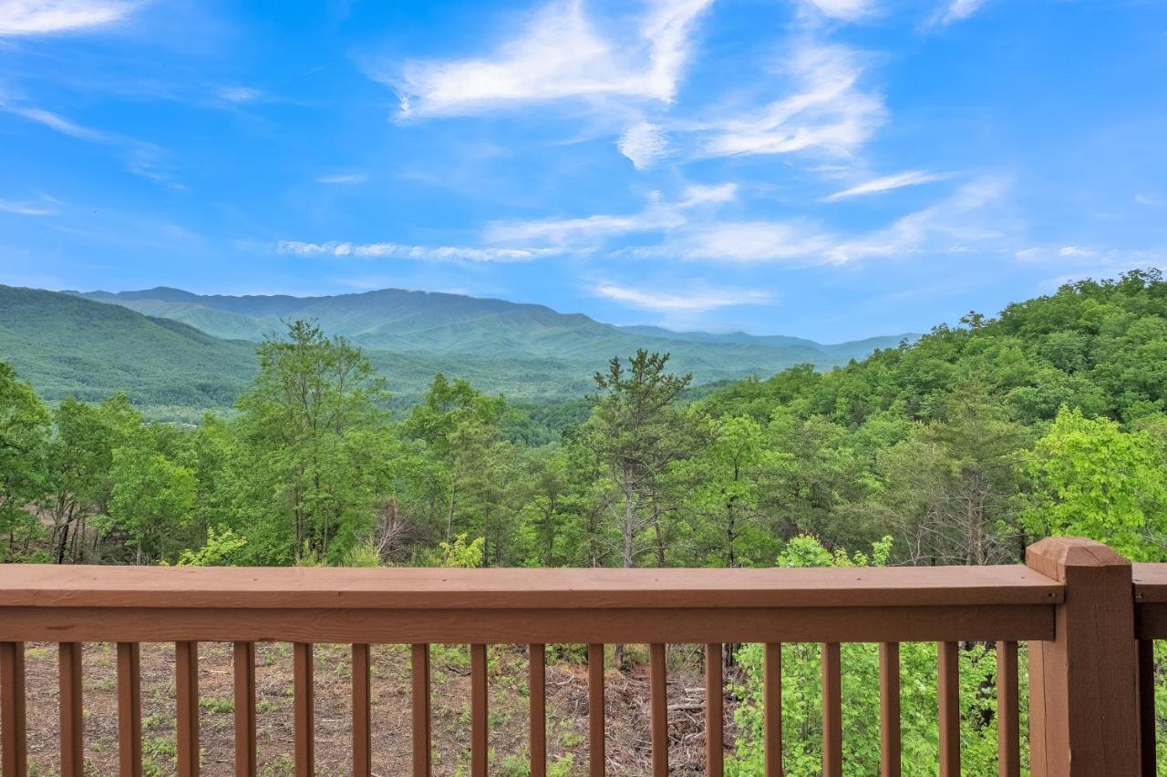 Sky Views - Panoramic Views Cabin Gatlinburg Buitenkant foto
